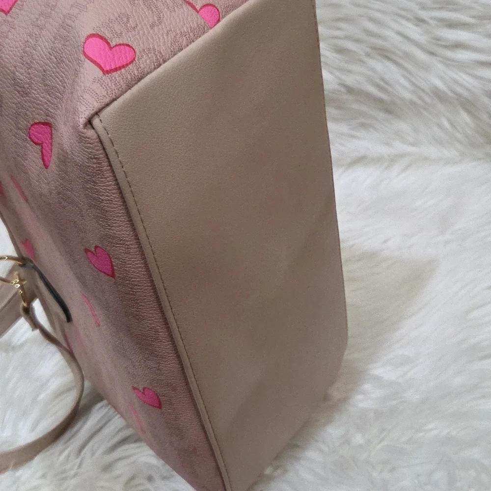 💕 ▪️Juicy Couture▪️ Cafe With Cafe Trim I heart  Medium Tote Heart Logo
